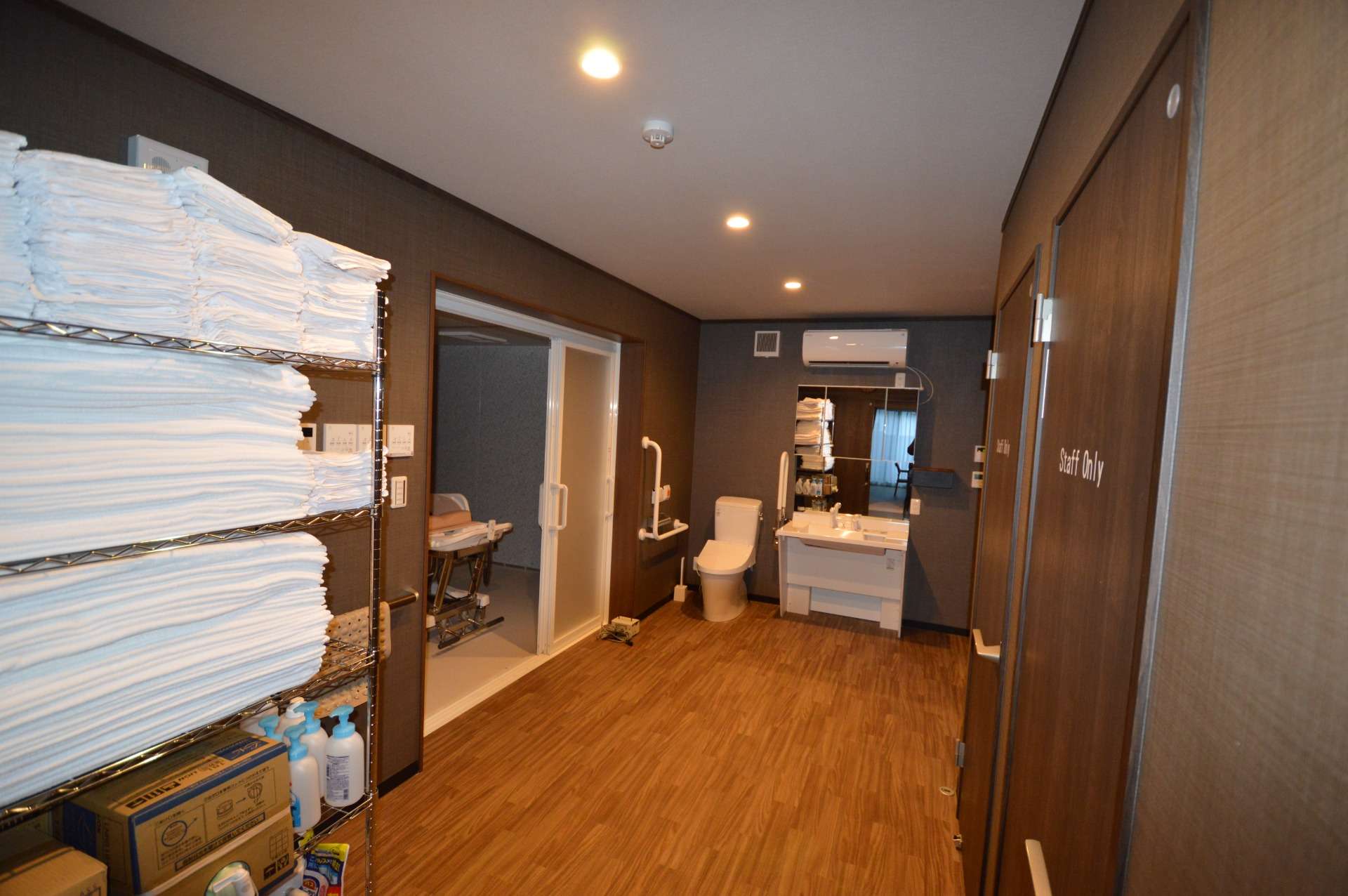 『ナーシングホームえがお　横浜泉』　2024