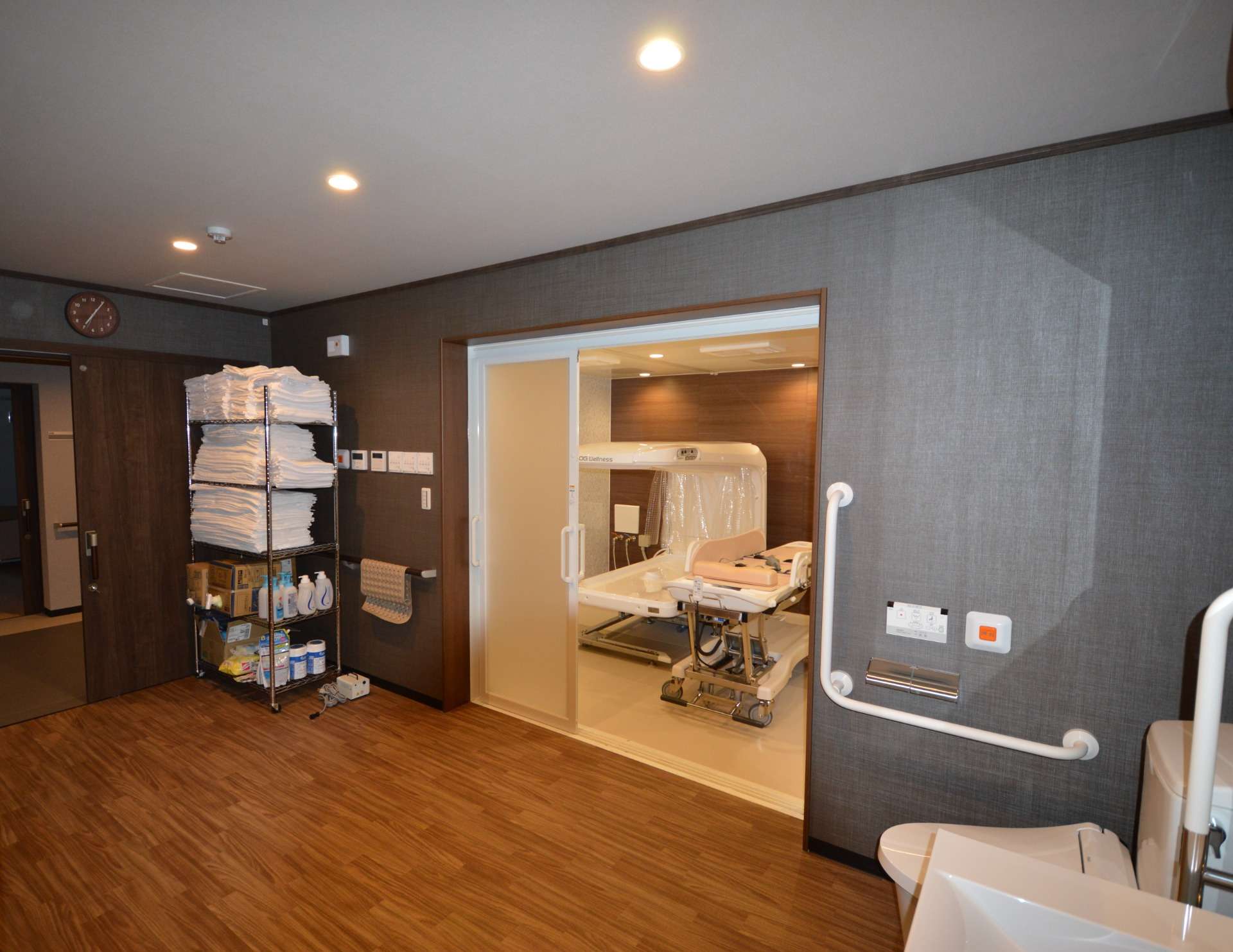 『ナーシングホームえがお　横浜泉』　2024