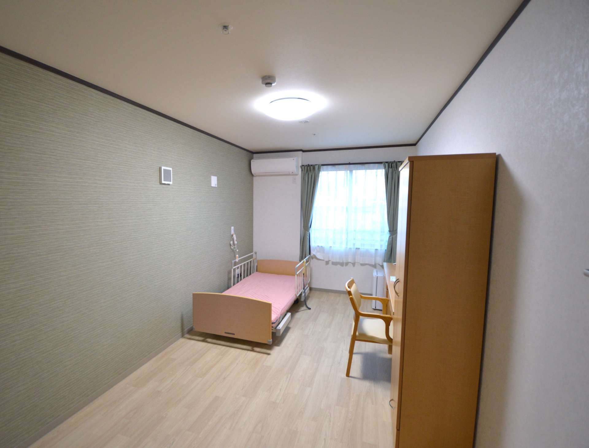 『ナーシングホームえがお　横浜泉』　2024