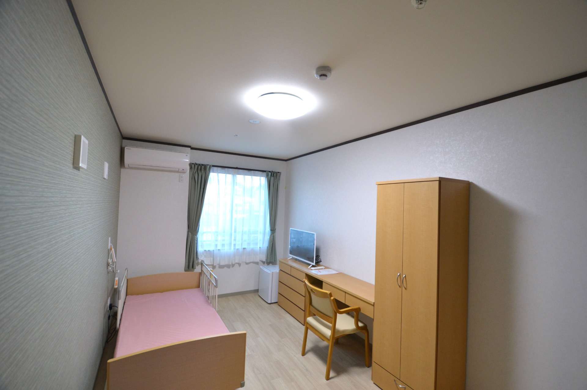 『ナーシングホームえがお　横浜泉』　2024