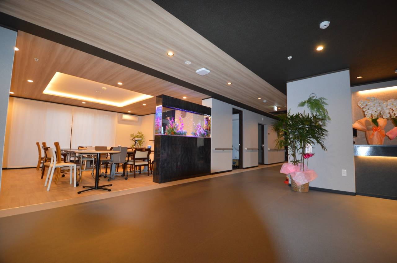 『ナーシングホームえがお　横浜泉』　2024