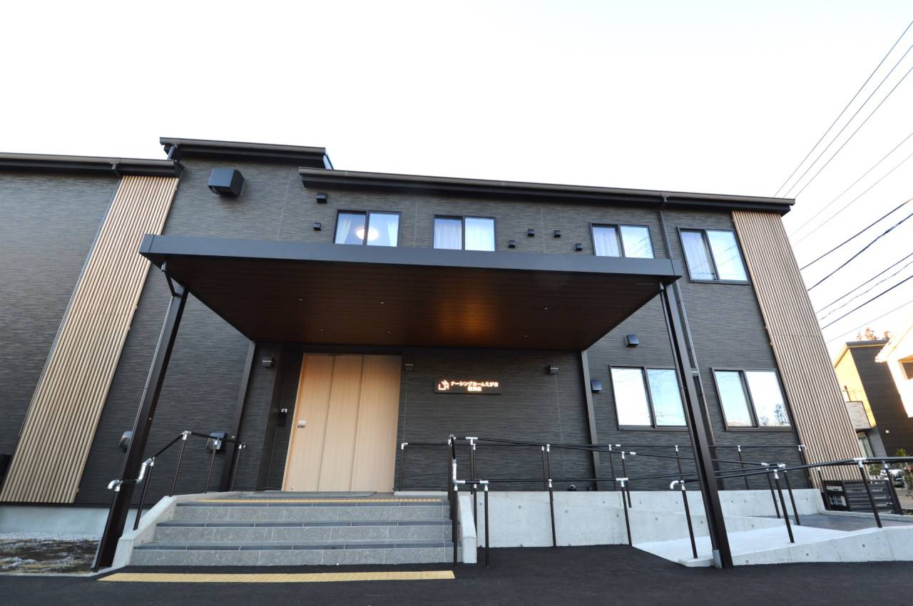 『ナーシングホームえがお　横浜泉』　2024