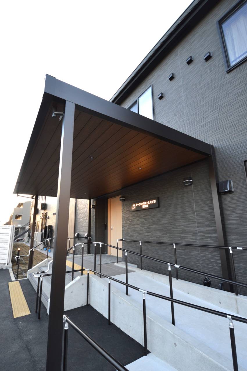 『ナーシングホームえがお　横浜泉』　2024