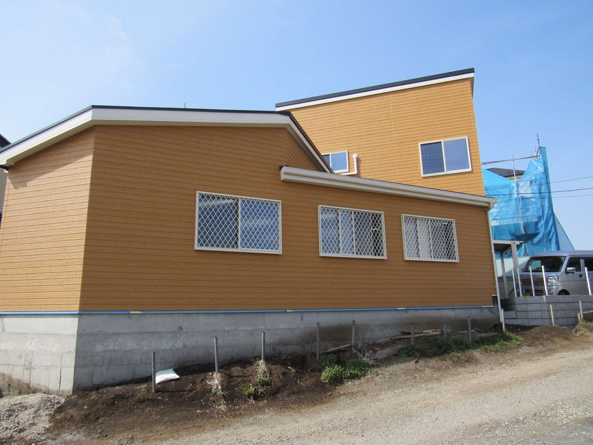 すぽっとらいと汲沢　2025